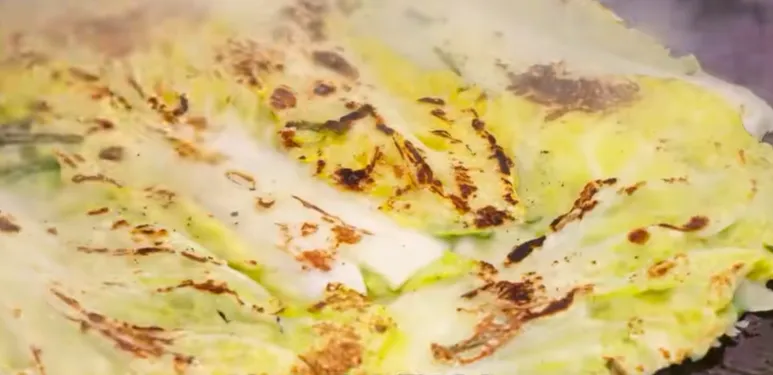 吃腻了复杂调味美食?欧巴哦尼酱菜市场老顾客近20年钟情的简单韭菜煎饼给出解决方案!