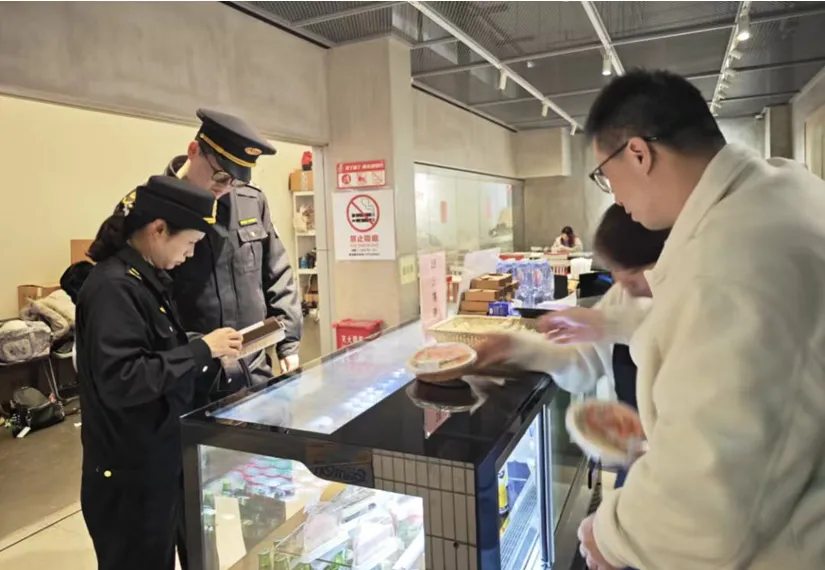 上海浦东市场监管局圆满完成消费电子展服务保障任务