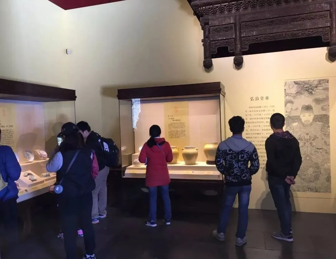 盗墓猖獗:不能把民间收藏和古玩市场当作替罪羊