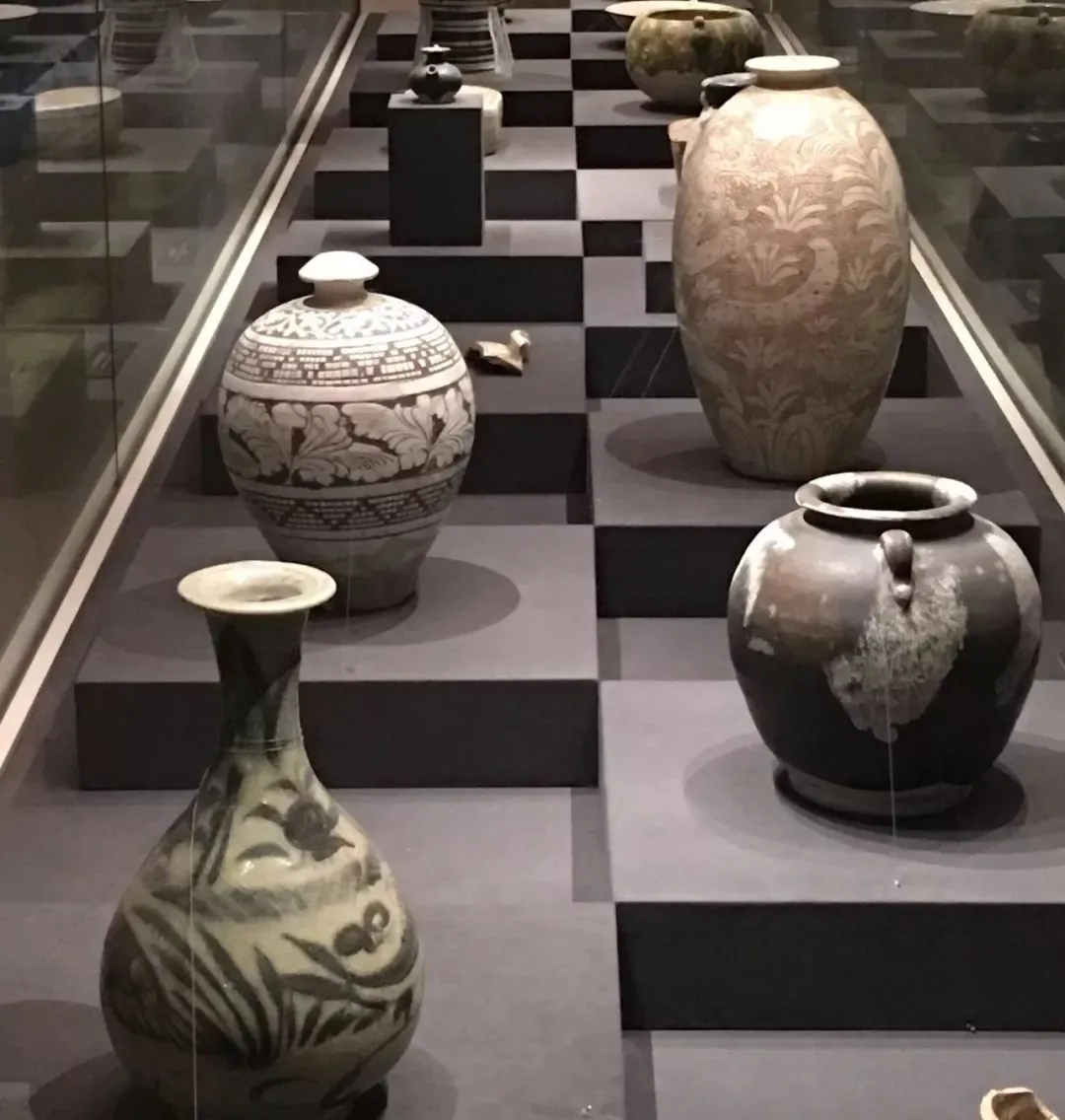 盗墓猖獗:不能把民间收藏和古玩市场当作替罪羊