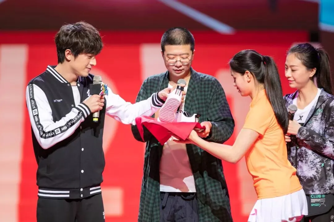 品牌营销2.0时代,特步说:“节”个我们不一样!