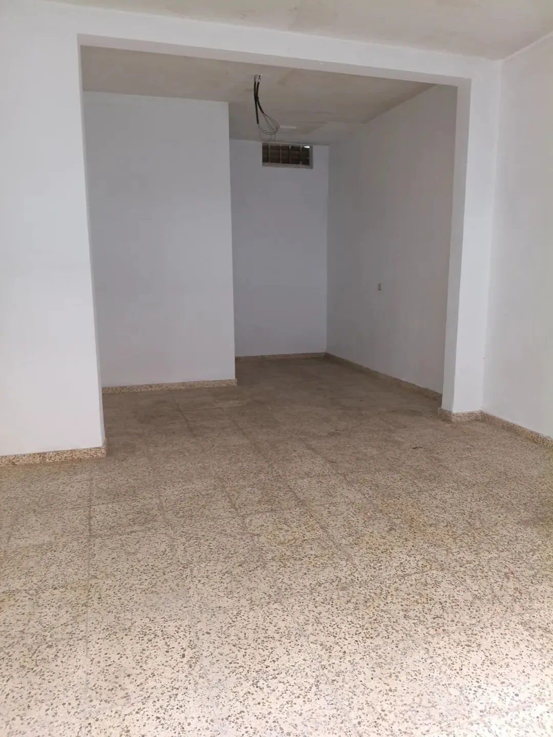 【HDM848】 海盗市场食为先餐馆附近店面出租!