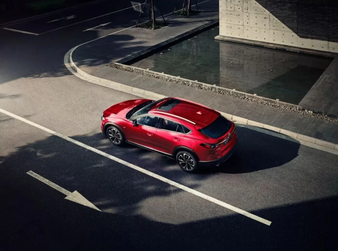 营销新纪元:用一次次跨界,诠释什么是潮奢生活