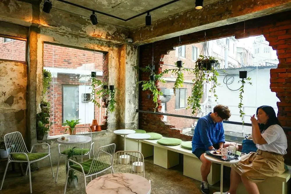 跟着咖啡香爬高走低!韩国新兴市场文青小聚落旅游攻略全知道