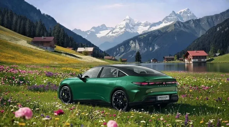 9.98万起掀市场风暴 极狐阿尔法S5以全维爽感重新定义中型轿车标杆