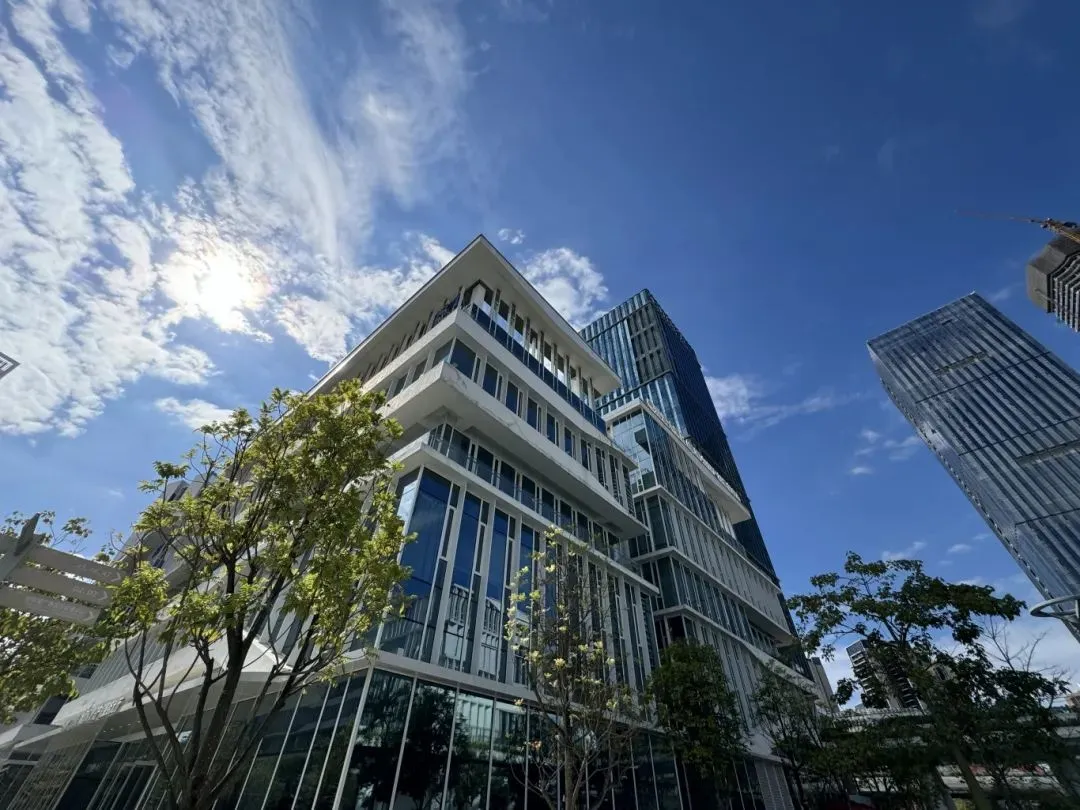 香港雇主委托直招!销售、餐饮、酒店多岗,薪资透明福利全,本周最后几个名额!