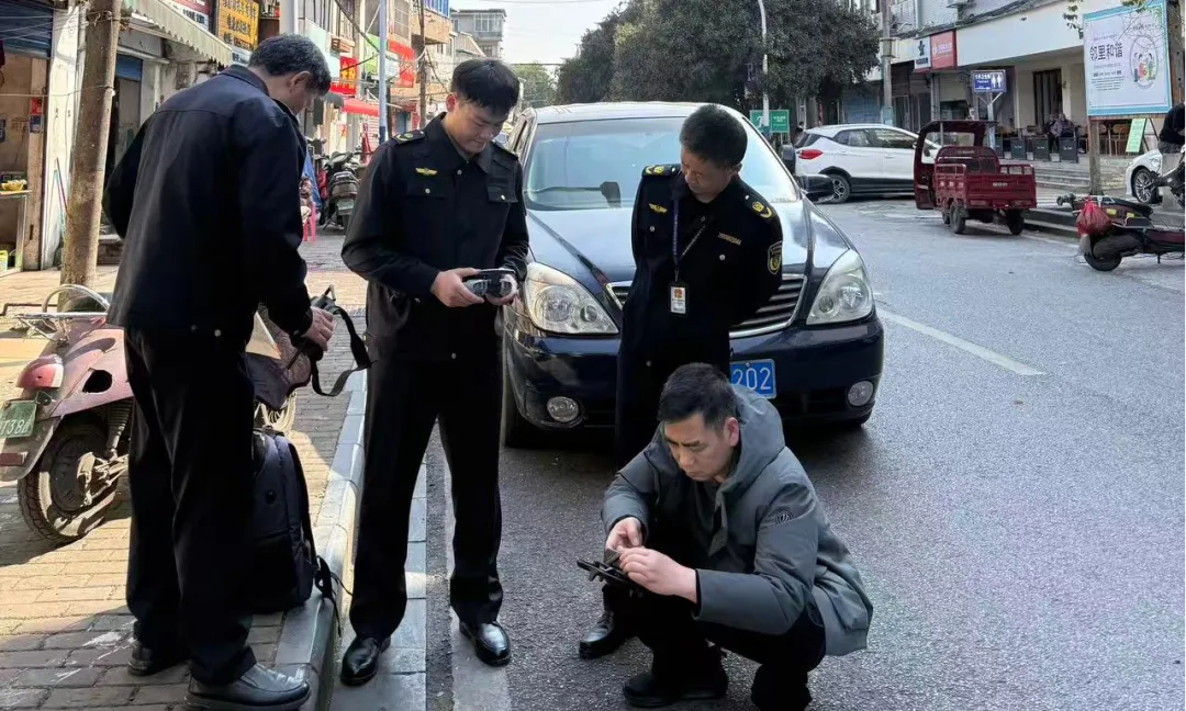 桂林市文化市场综合行政执法支队开展卫星地面接收设施专项整治行动