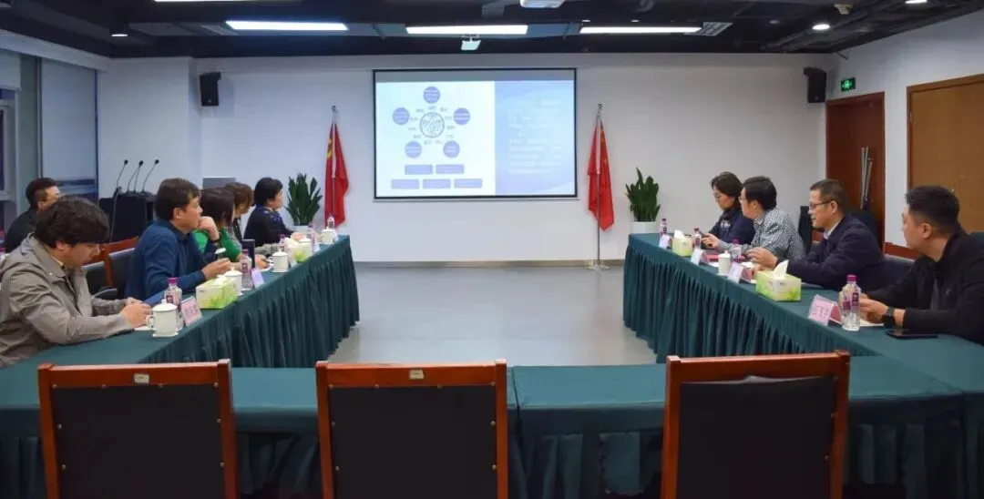 西安科技大市场调研组莅临九鼎天元集团交流调研