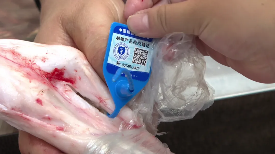 节日不打烊 监管不松懈——喀什市市场监督管理局开展节日市场检查