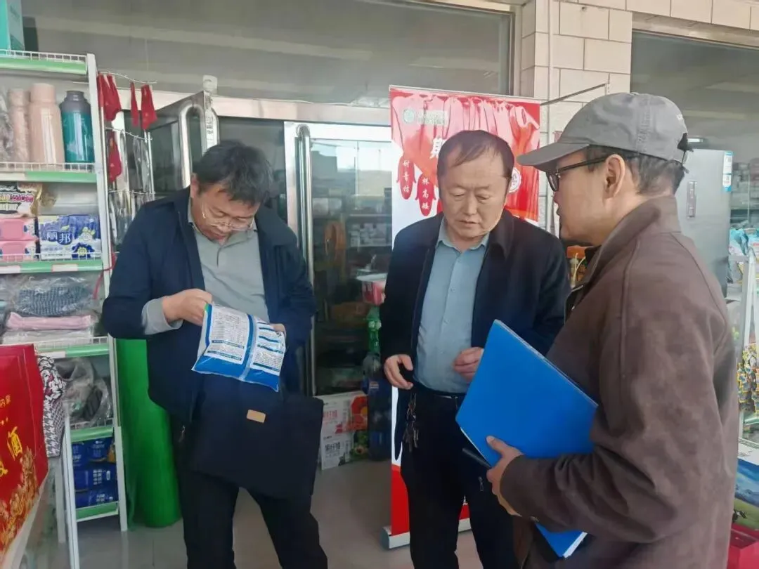 鄂托克旗农牧技术推广中心开展农资市场专项检查工作