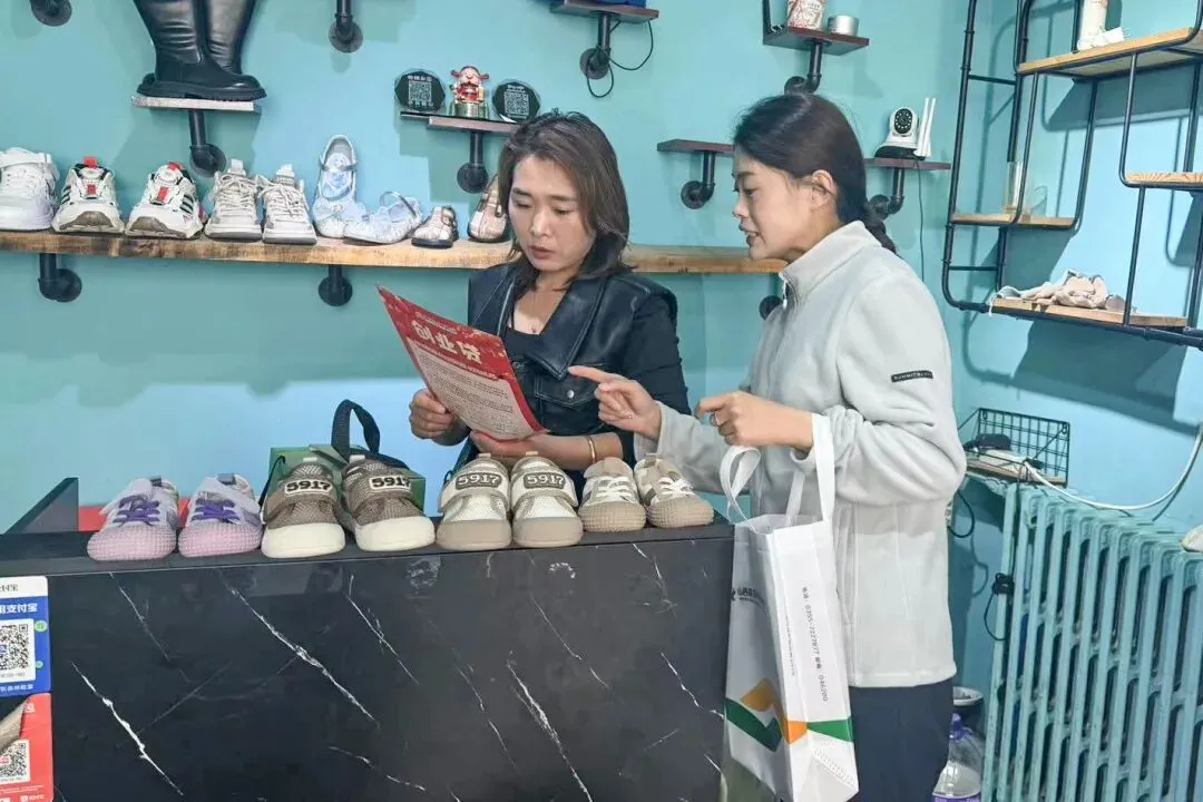 襄垣农商银行:抢抓复工契机 深化营销回访