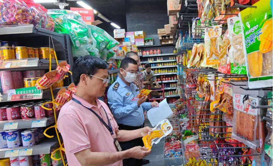 琼中县市场监管局开展“3·15”晚会曝光问题专项排查整治行动