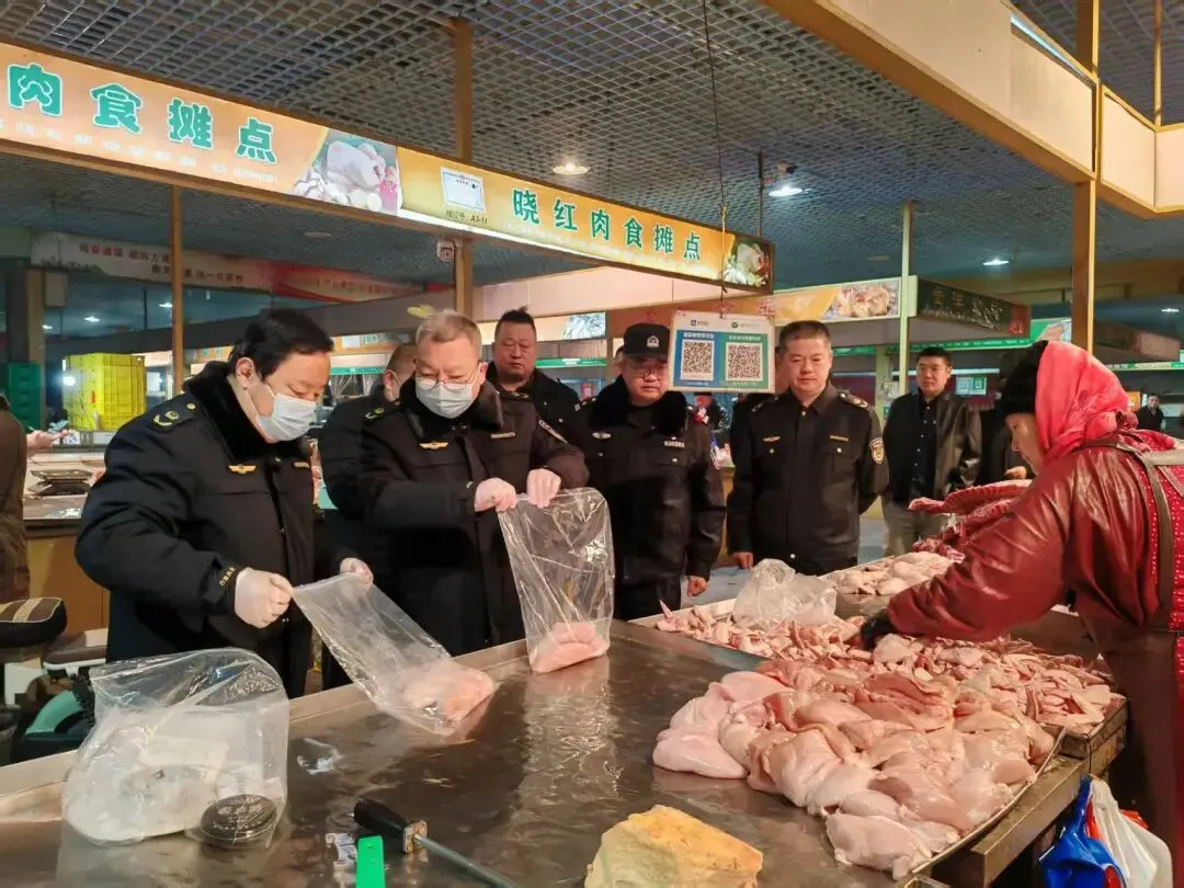 凌晨出击!山东开展肉类批发市场、生猪屠宰企业大检查“3·14零点行动”