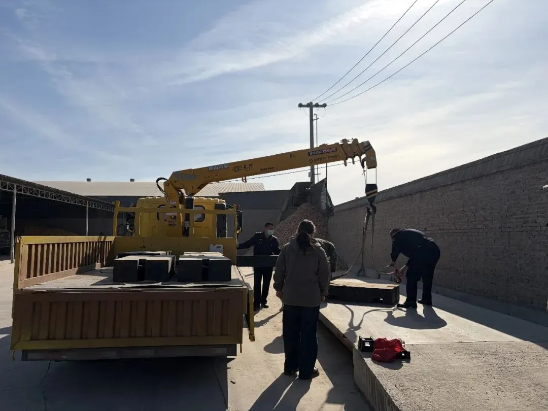 【坚持人民至上】易县市场监管局计量服务进粮站 护航春季收购暖民心