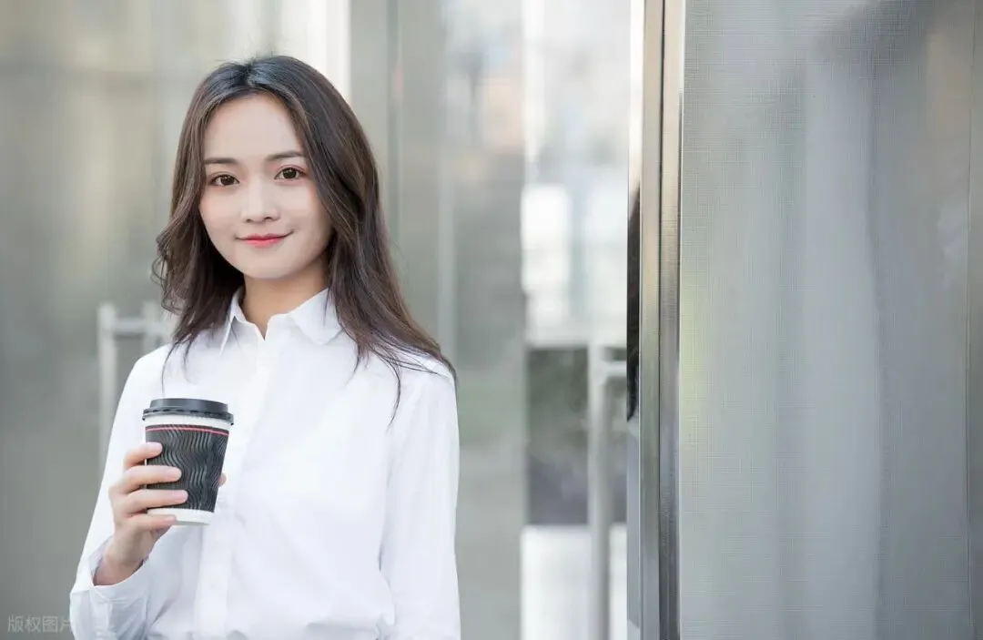 营销技巧:跟大家分享几个沟通技巧,让你一开口就让人感觉舒服