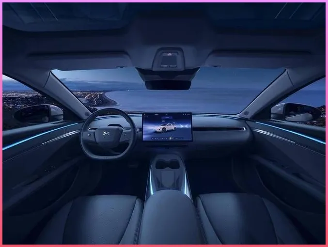 小鹏“拼了”!MONA系列定价让15万市场的竞争烈度直接上了一个台阶