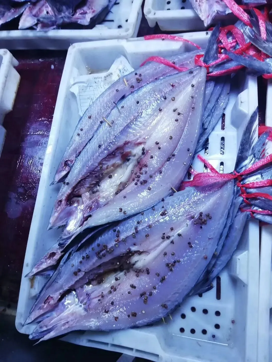 晒鱼干哪家强,山东青岛海鲜市场