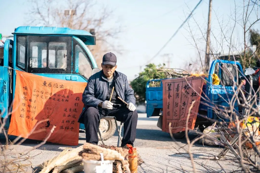 春天肃宁集市花鸟市场的热闹