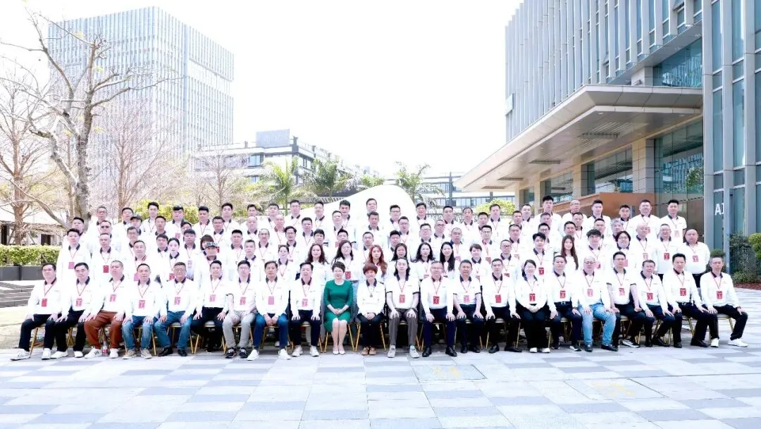 星讯| 鹭岛研讨“营销破局”,互学共进“聚力向新”——星艺装饰全国优才研讨·2026