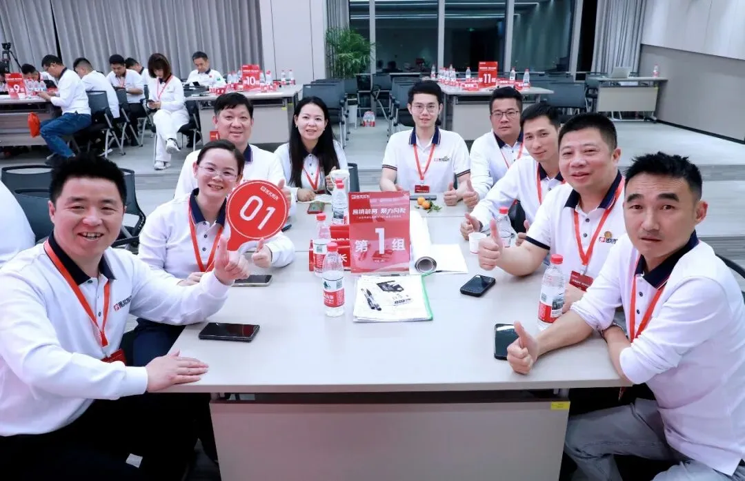 星讯| 鹭岛研讨“营销破局”,互学共进“聚力向新”——星艺装饰全国优才研讨·2026