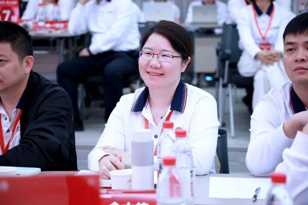 星讯| 鹭岛研讨“营销破局”,互学共进“聚力向新”——星艺装饰全国优才研讨·2026