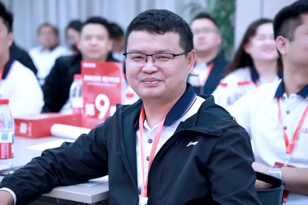 星讯| 鹭岛研讨“营销破局”,互学共进“聚力向新”——星艺装饰全国优才研讨·2026