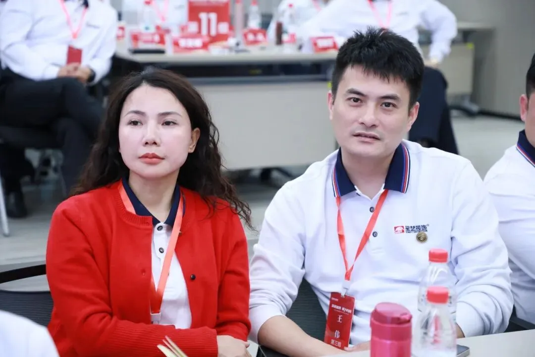 星讯| 鹭岛研讨“营销破局”,互学共进“聚力向新”——星艺装饰全国优才研讨·2026