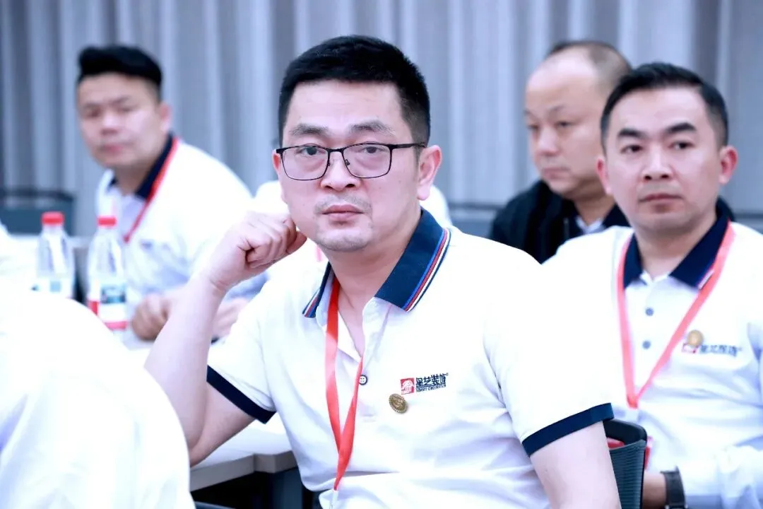 星讯| 鹭岛研讨“营销破局”,互学共进“聚力向新”——星艺装饰全国优才研讨·2026