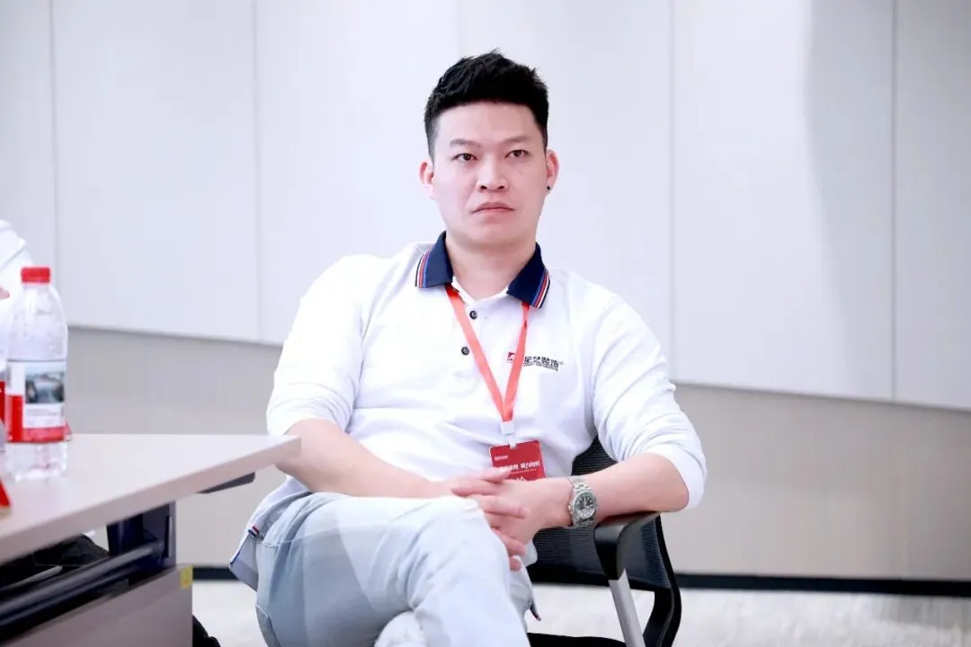 星讯| 鹭岛研讨“营销破局”,互学共进“聚力向新”——星艺装饰全国优才研讨·2026