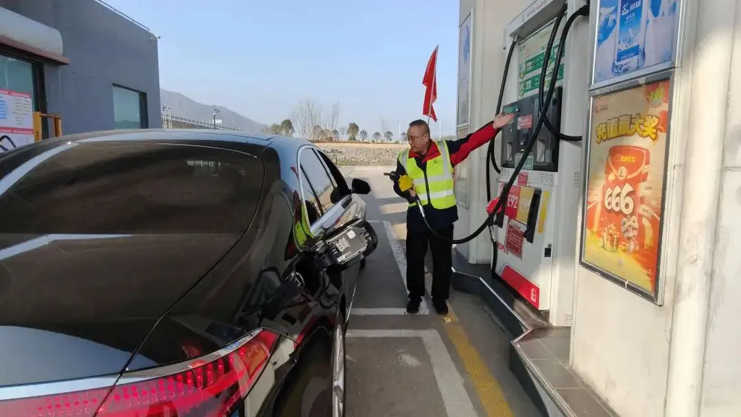 二次创业 奋斗有我|信阳分公司:抢市场抓旺季,跑出经营攻坚“加速度”