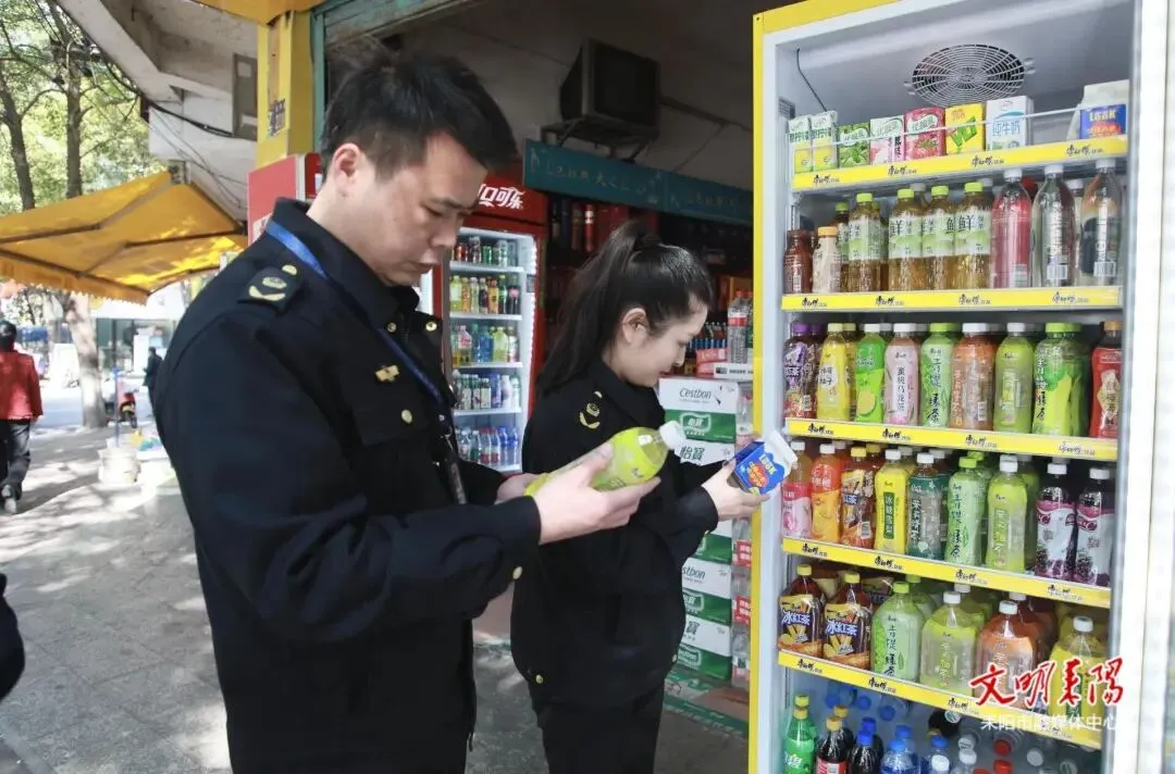 市市场监督管理局开展校园周边食品安全专项检查