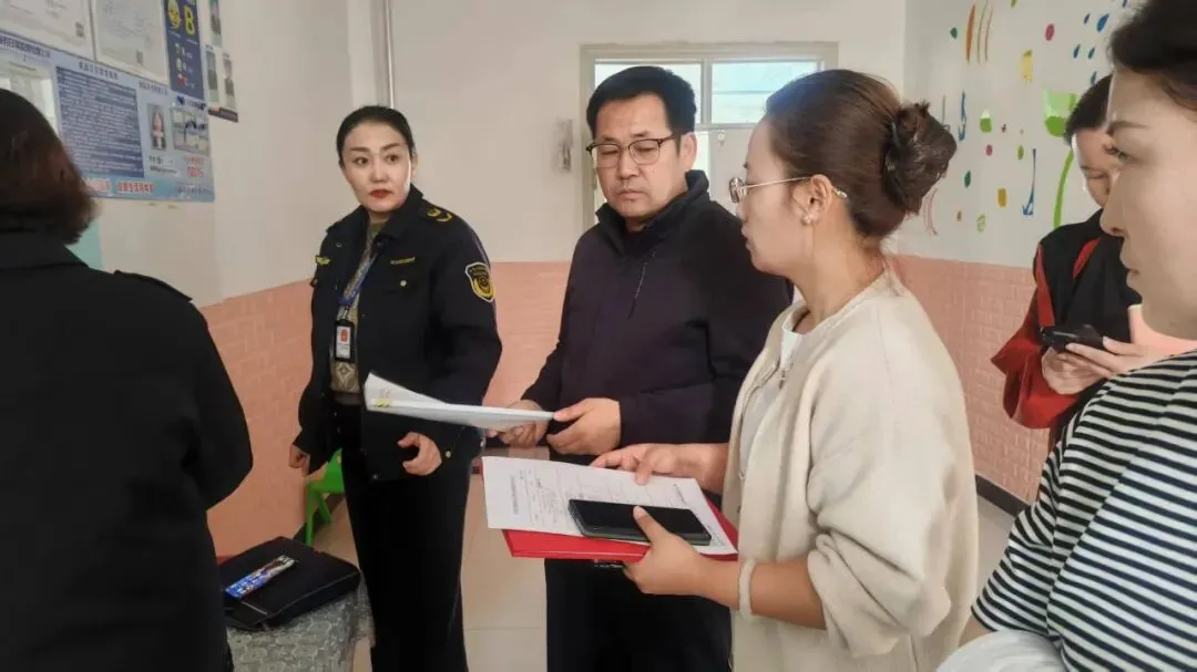 富蕴县市场监督管理局:筑牢校园食安防线 守护师生健康安全