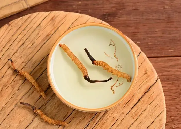 崩了,虫草市场暴雷了!