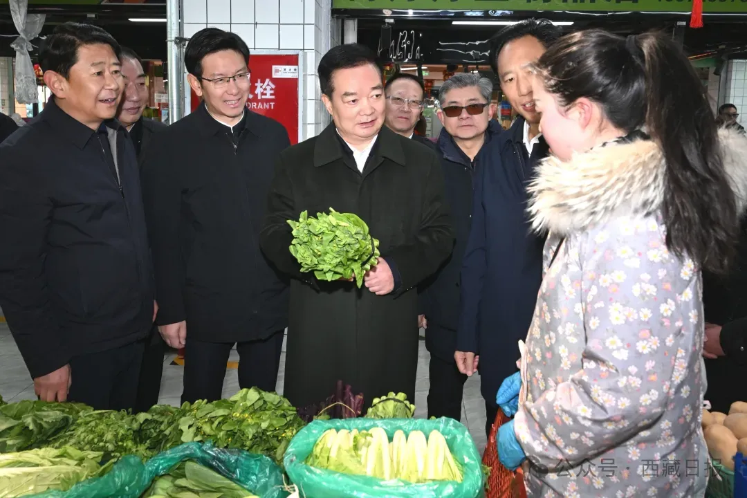 王君正检查指导节前市场保供稳价和安全生产工作