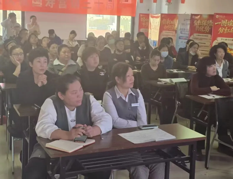 中国人寿廊坊分公司第五营销服务部组织开展防范电信诈骗专题宣传教育活动