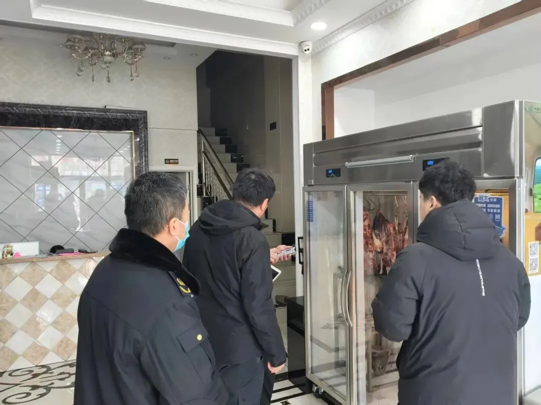 额尔古纳市场监督管理局针对肉制品和初级农产品开展监督抽检工作