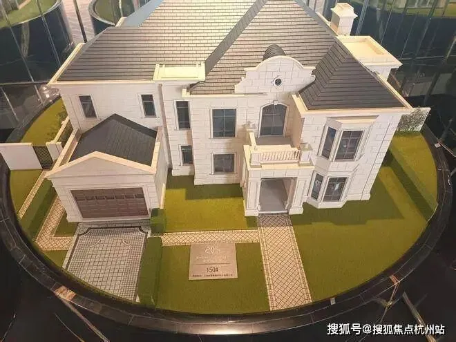 绿宝园翡梵别墅(营销中心)官方网站-上海绿宝园翡梵别墅销售中心(售楼处)-2026绿宝园欢迎您-地址-价格-户型-交房时间-绿宝园售楼处电话