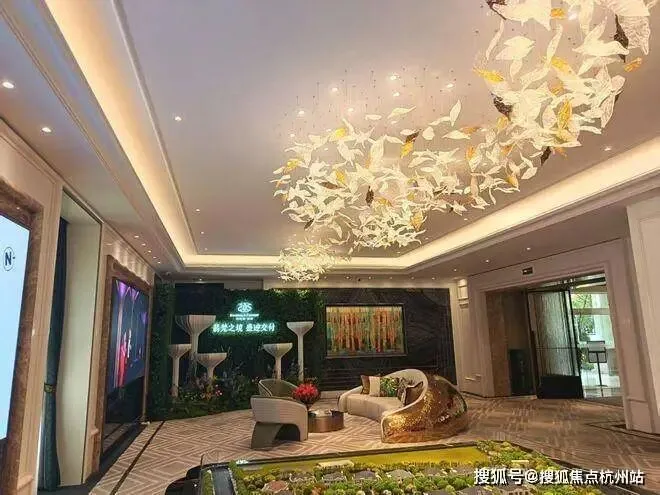 绿宝园翡梵别墅(营销中心)官方网站-上海绿宝园翡梵别墅销售中心(售楼处)-2026绿宝园欢迎您-地址-价格-户型-交房时间-绿宝园售楼处电话