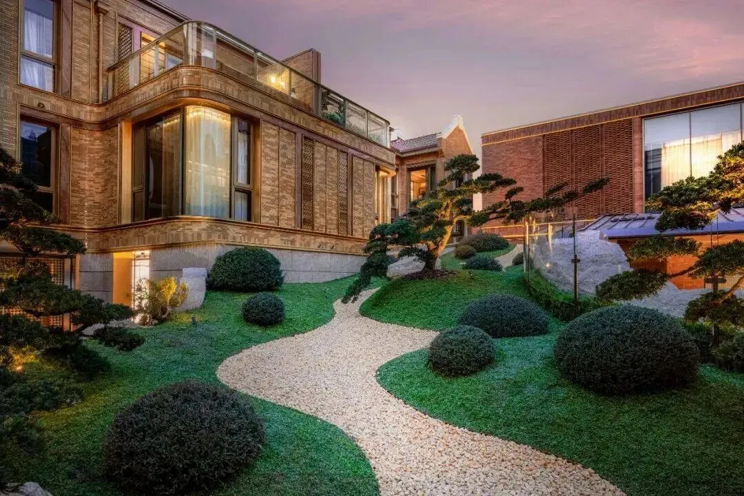 越秀外滩樾售楼处_越秀外滩樾(营销中心)官方网站_售楼处地址_越秀外滩樾售楼处电话_价格曝光_最新房源情况_户型_24小时咨询热线