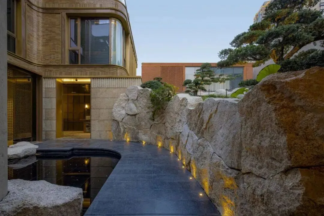 越秀外滩樾售楼处_越秀外滩樾(营销中心)官方网站_售楼处地址_越秀外滩樾售楼处电话_价格曝光_最新房源情况_户型_24小时咨询热线