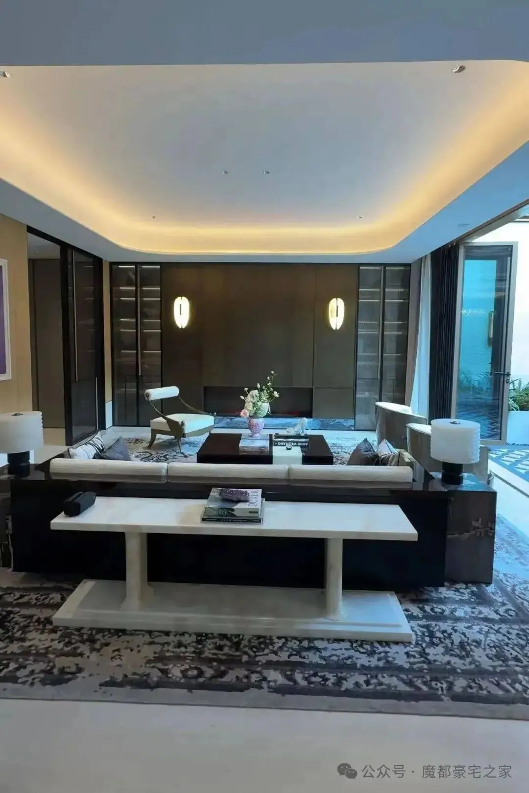 越秀外滩樾售楼处_越秀外滩樾(营销中心)官方网站_售楼处地址_越秀外滩樾售楼处电话_价格曝光_最新房源情况_户型_24小时咨询热线