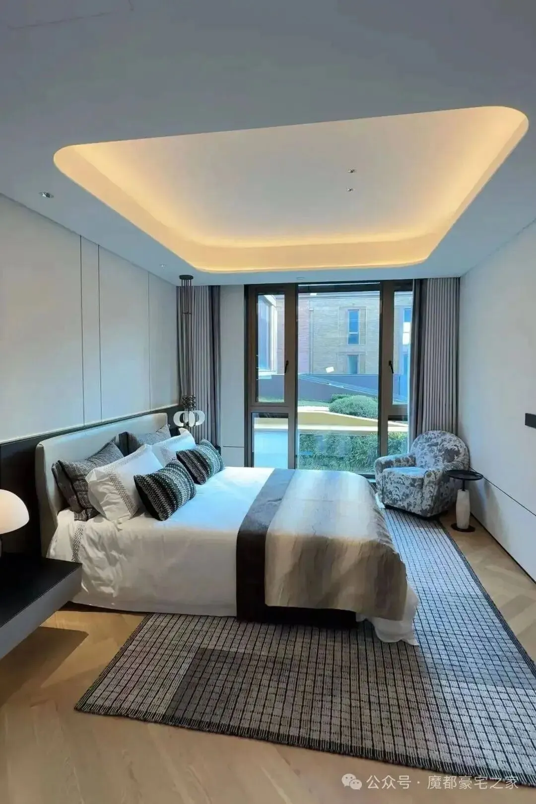 越秀外滩樾售楼处_越秀外滩樾(营销中心)官方网站_售楼处地址_越秀外滩樾售楼处电话_价格曝光_最新房源情况_户型_24小时咨询热线