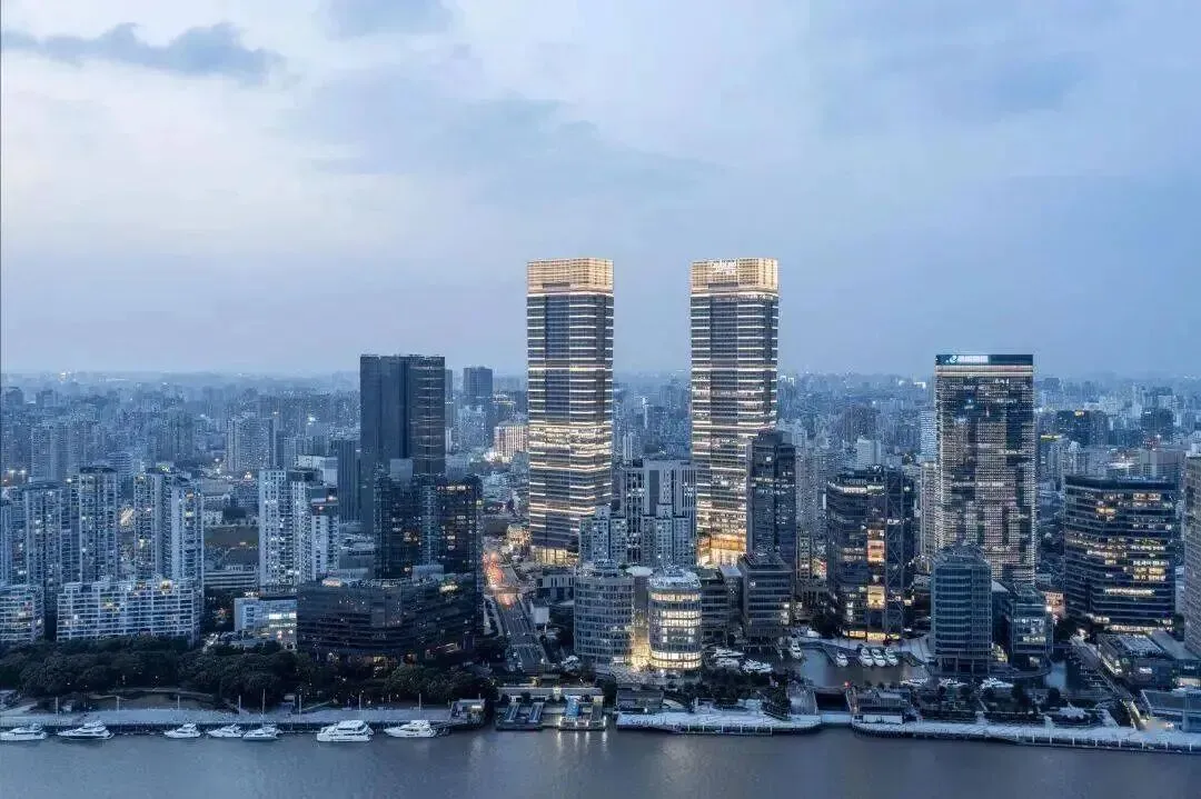 越秀外滩樾售楼处_越秀外滩樾(营销中心)官方网站_售楼处地址_越秀外滩樾售楼处电话_价格曝光_最新房源情况_户型_24小时咨询热线