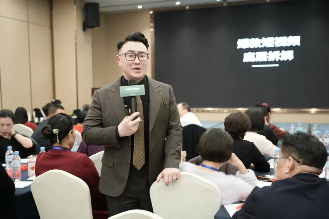 AI获客,全域赋能!小A智创精英赋能会圆满落幕,两天一晚重塑增长新思维