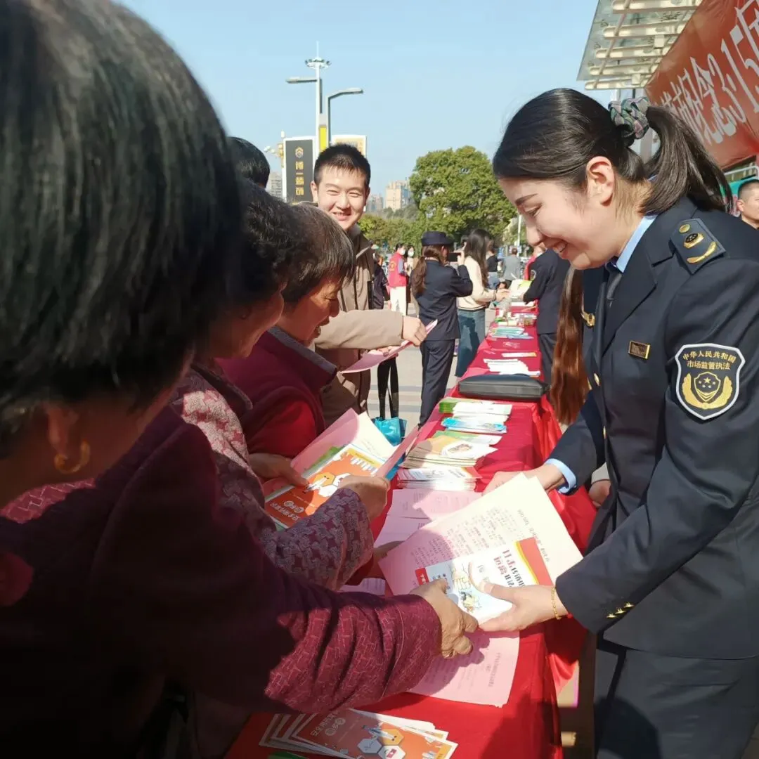 争优争先争效 | 宁德市市场监管局多形式开展学雷锋志愿服务活动
