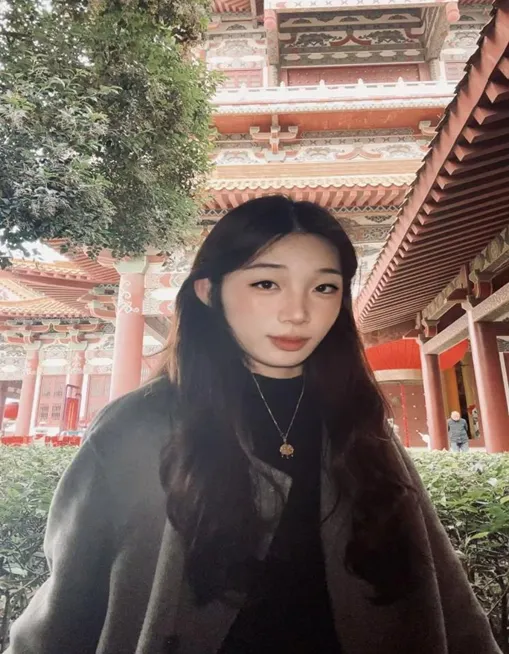 计算机与信息技术学院2024-2025年度优秀学生风采(一)