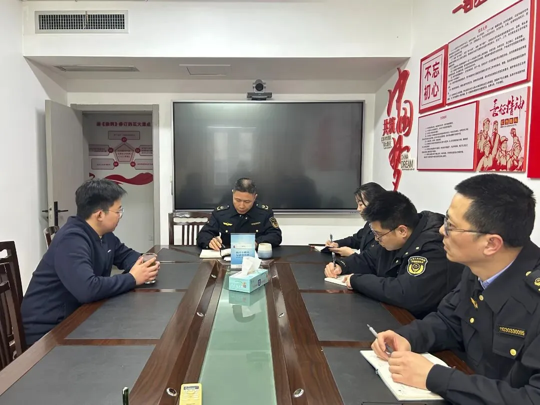 新桥市场监管所精准帮扶解难题 维保消费促和谐