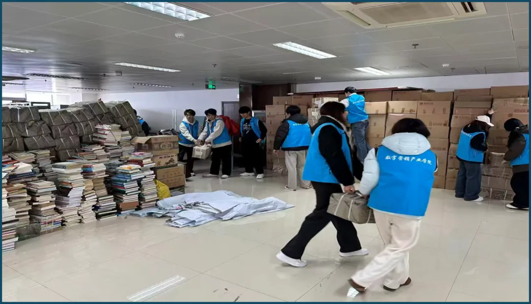 数字营销系开展“书香守初心,志愿践文明”志愿服务活动