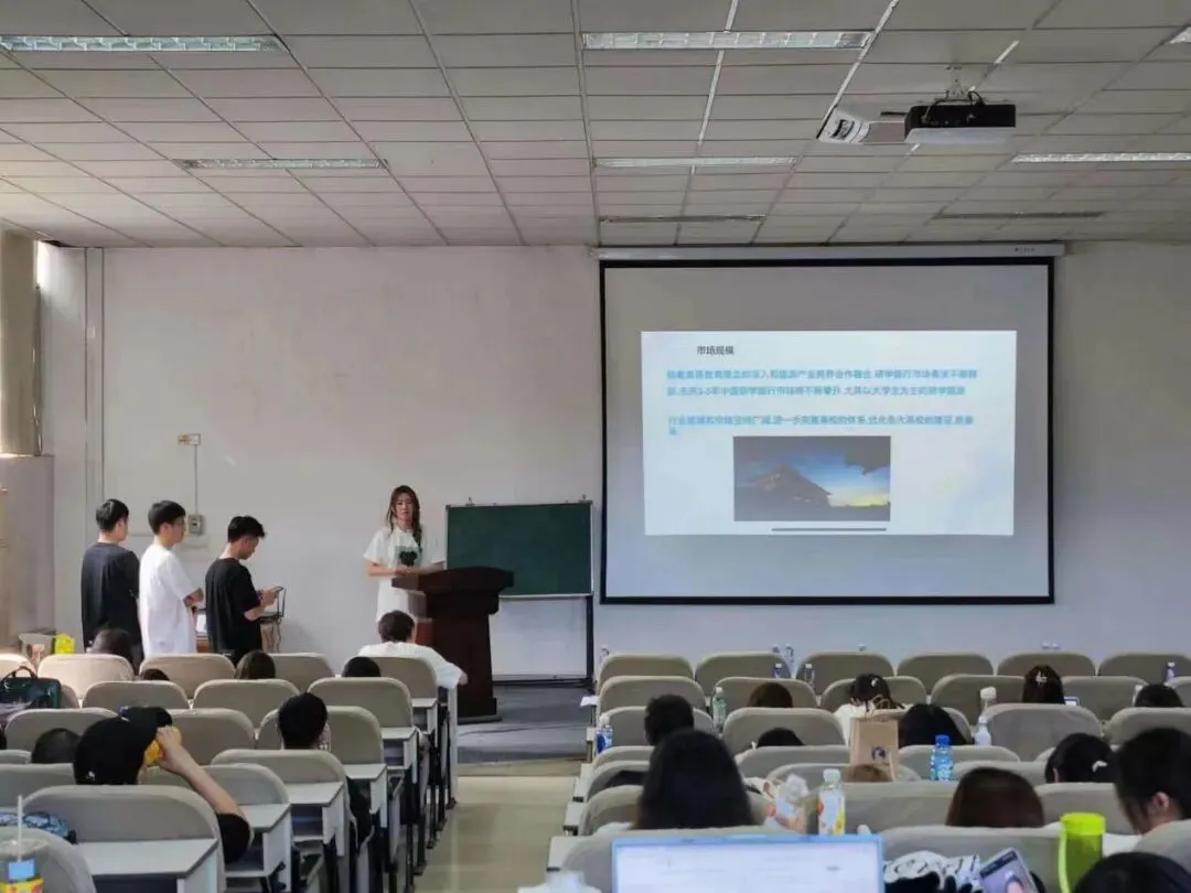 课程回顾|数字营销成果路演 启发式教育下的精彩呈现