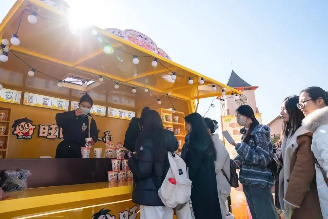 活动营销 | 真实体验胜千言!旺旺 Q 米面快闪车Z世代营销,高效种草新品